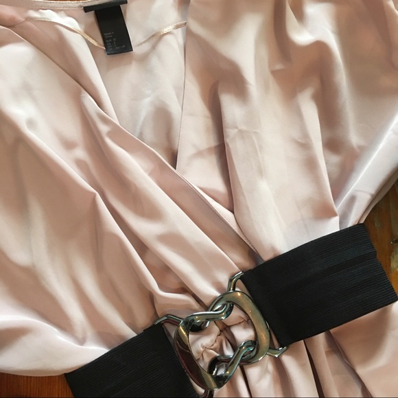 Absolutely Stunning H&M Rose Gold Colored Dress - Picture 2 of 7